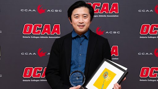 Liaw de SAIT est l'entraîneur de badminton de l'année 2024 de l'ACSC